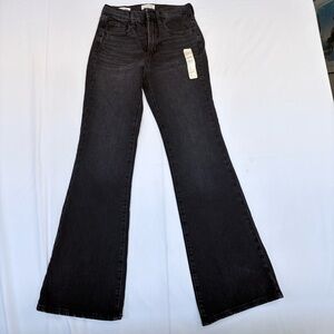New Universal Thread Black High Rise Boot Cut Flare Women Jeans SZ 0 W26 L32